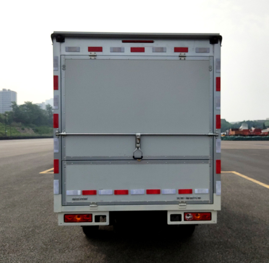 福田牌BJ5030XYK3JV7-87翼開啟廂式貨車公告圖片
