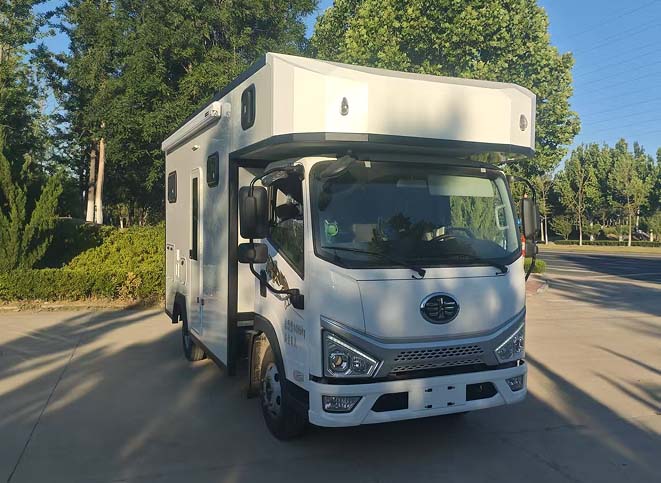 舜泰牌BTQ5044XLJCA84旅居車公告圖片