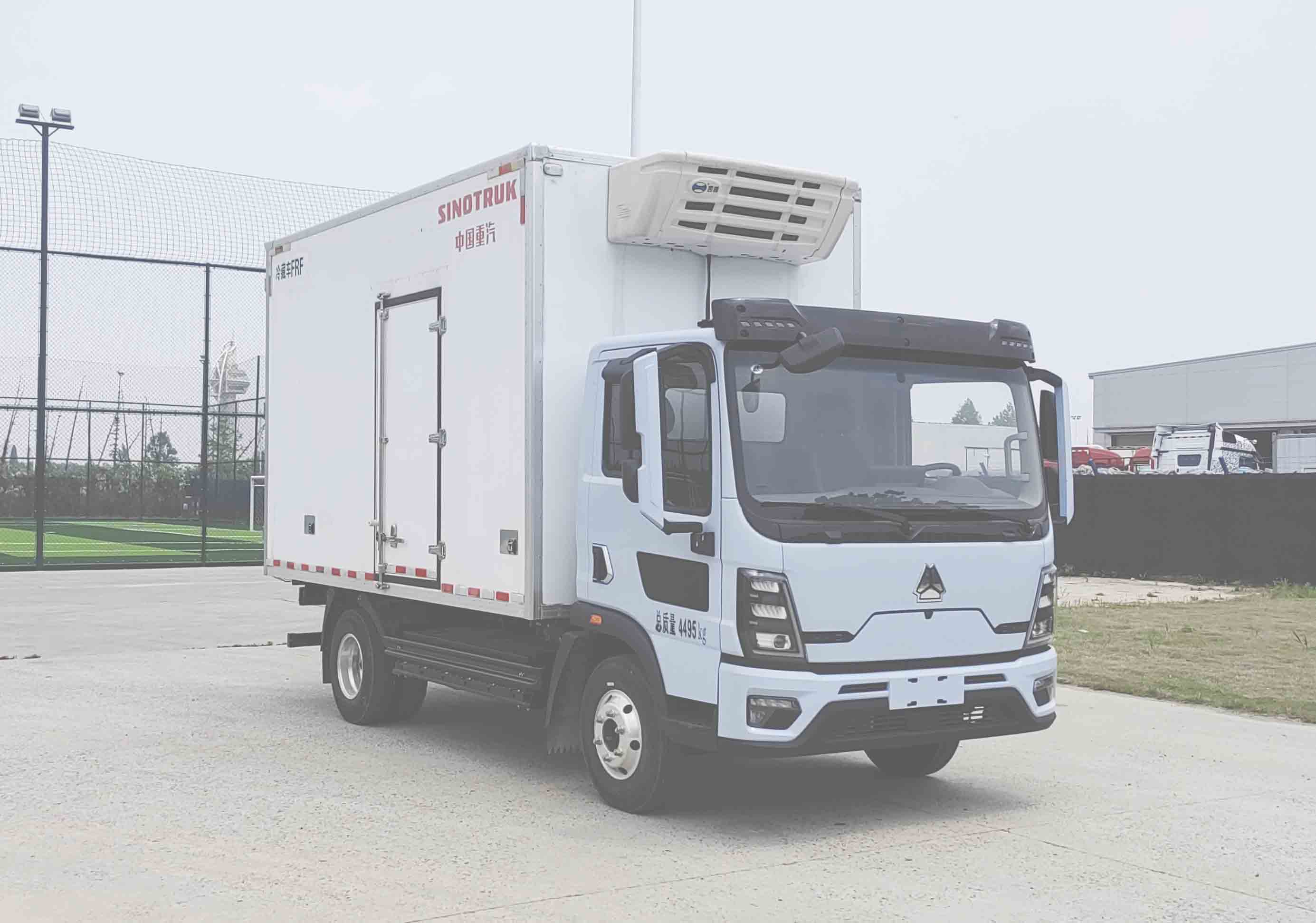 豪沃牌ZZ5047XLCK3615Z145SBEVF1換電式純電動冷藏車公告圖片