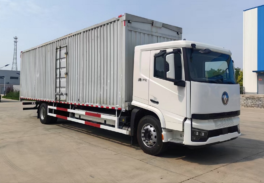 福田牌BJ5186XYKEVK1純電動翼開啟廂式貨車公告圖片