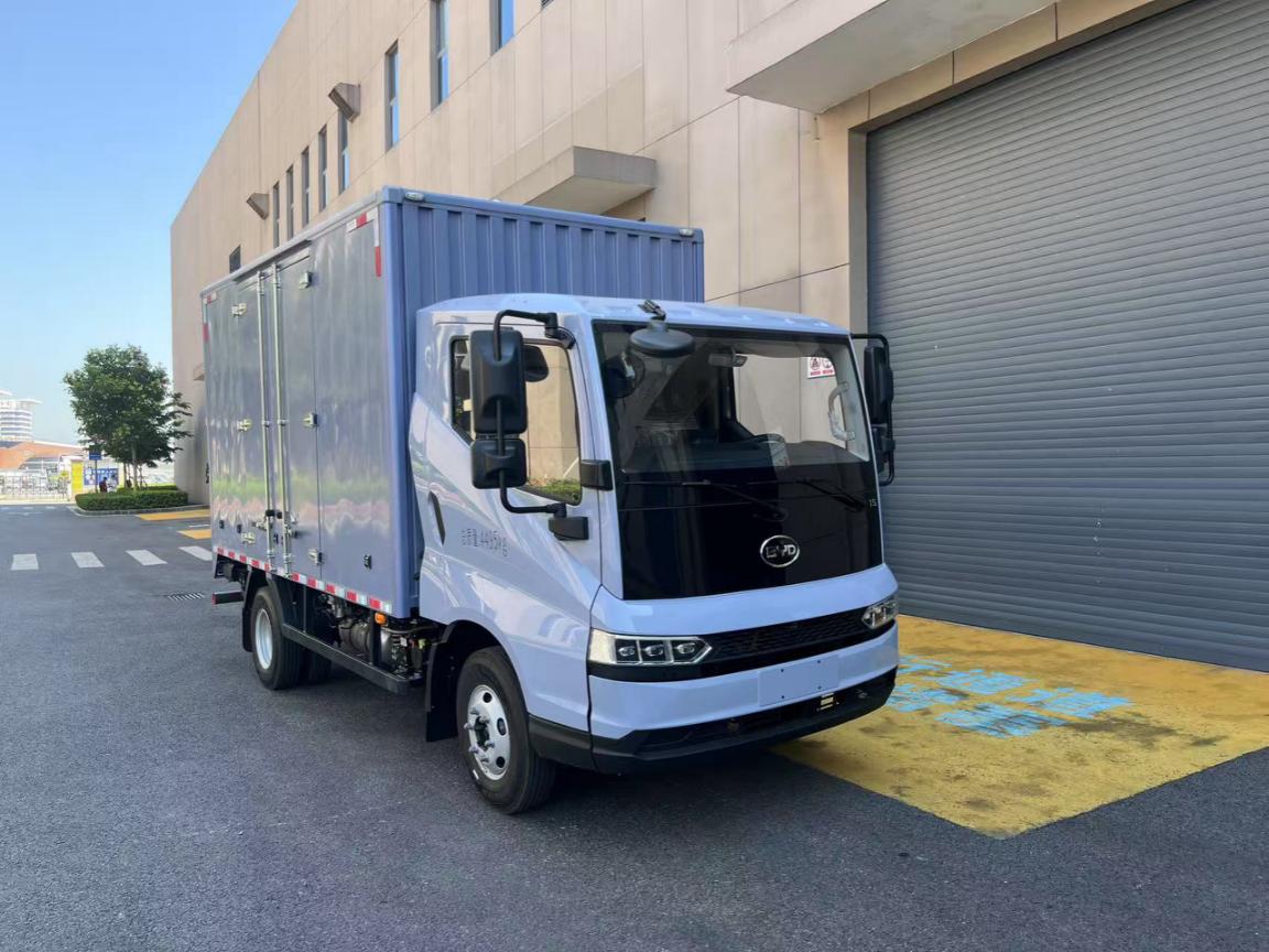 比亞迪牌BYD5040XXYBEV11純電動廂式貨車公告圖片