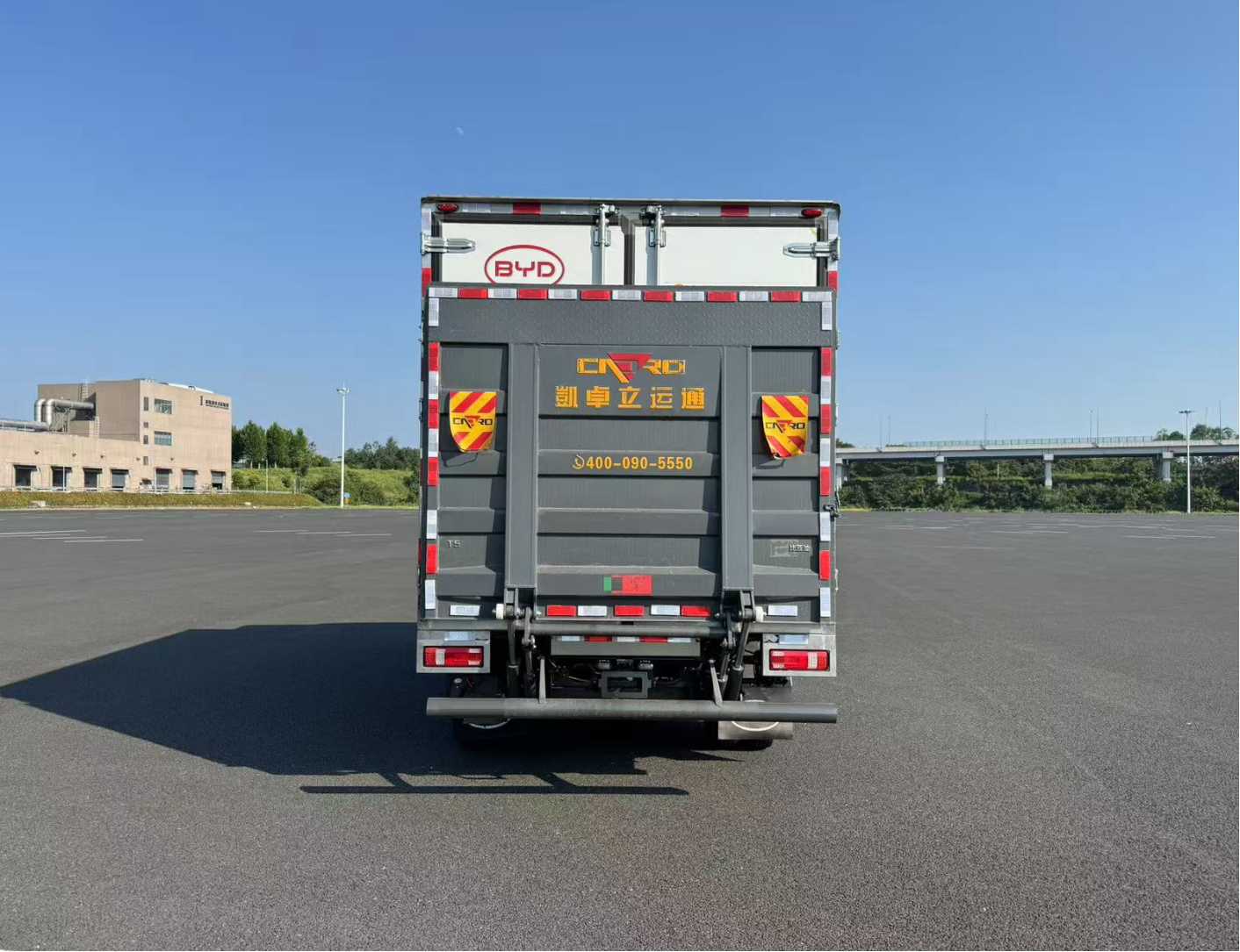 比亞迪牌BYD5040XLCBEV6純電動冷藏車公告圖片