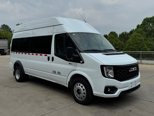 程力威牌CLW5041XYL6QT醫(yī)療車公告圖片