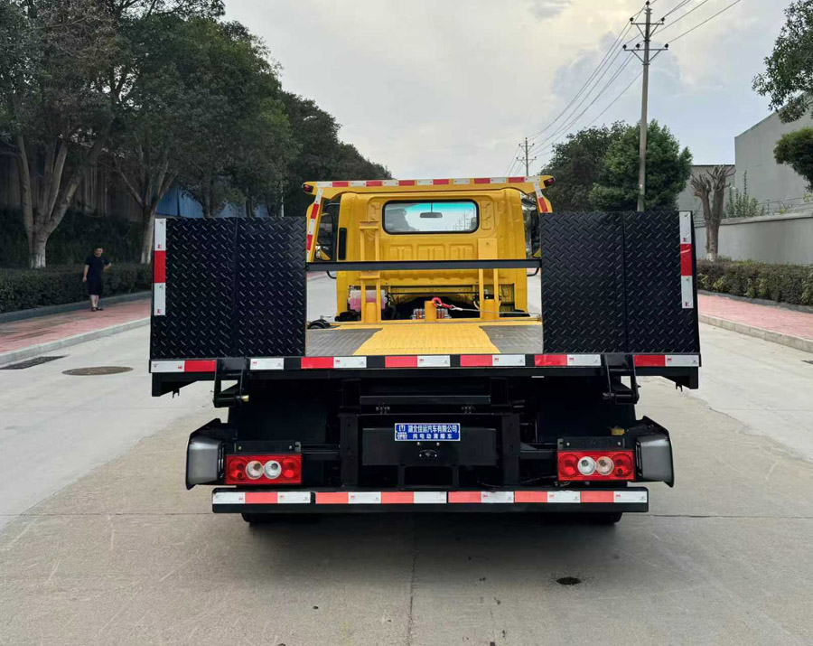 佳運(yùn)牌AJY5041TQZBJBEV純電動(dòng)清障車公告圖片