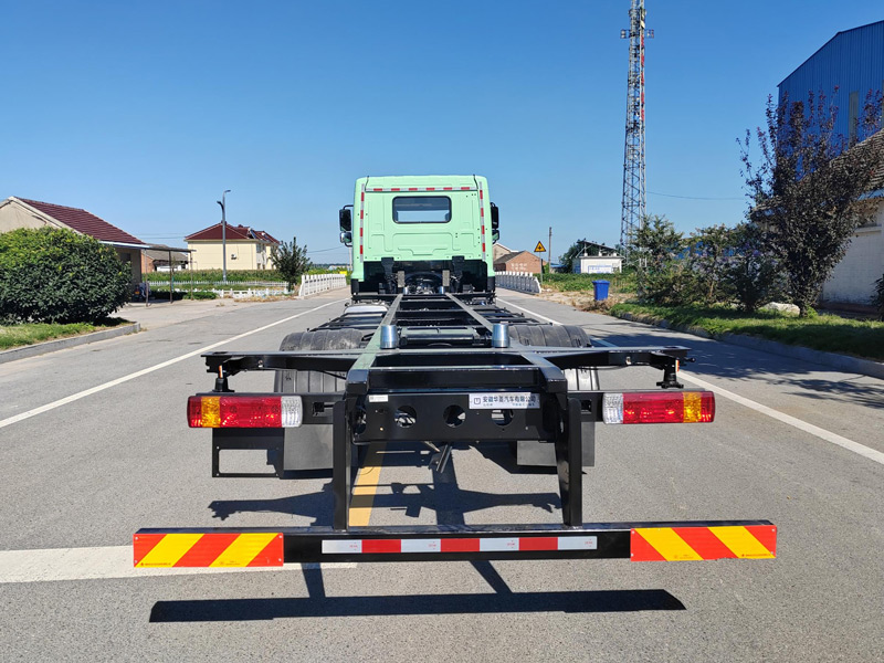 遠(yuǎn)程牌HN5180ZKXMH35E3M6Y甲醇車廂可卸式汽車公告圖片