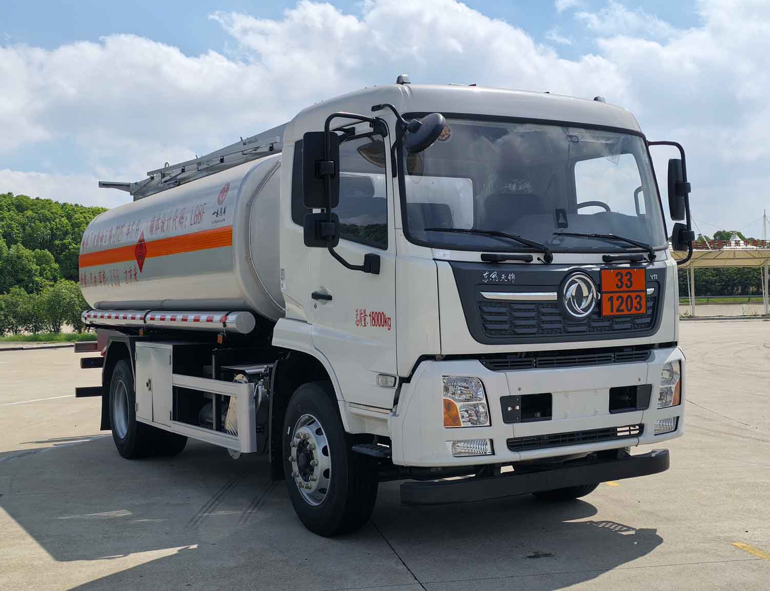 專致牌YZZ5182GJYDF6加油車公告圖片