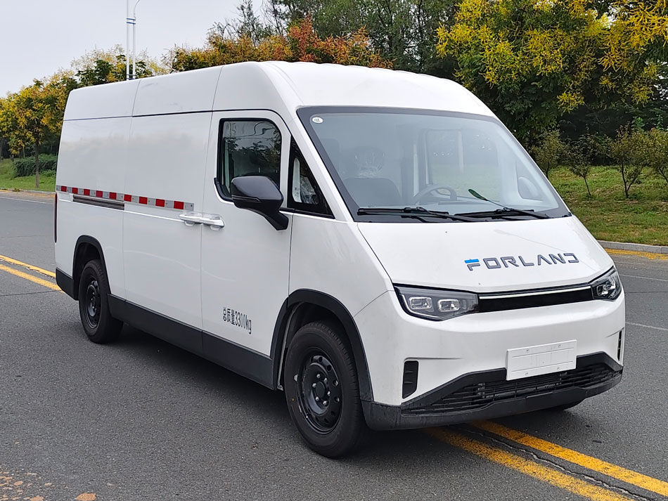 福田牌BJ5033XXYEV03純電動(dòng)廂式貨車(chē)公告圖片