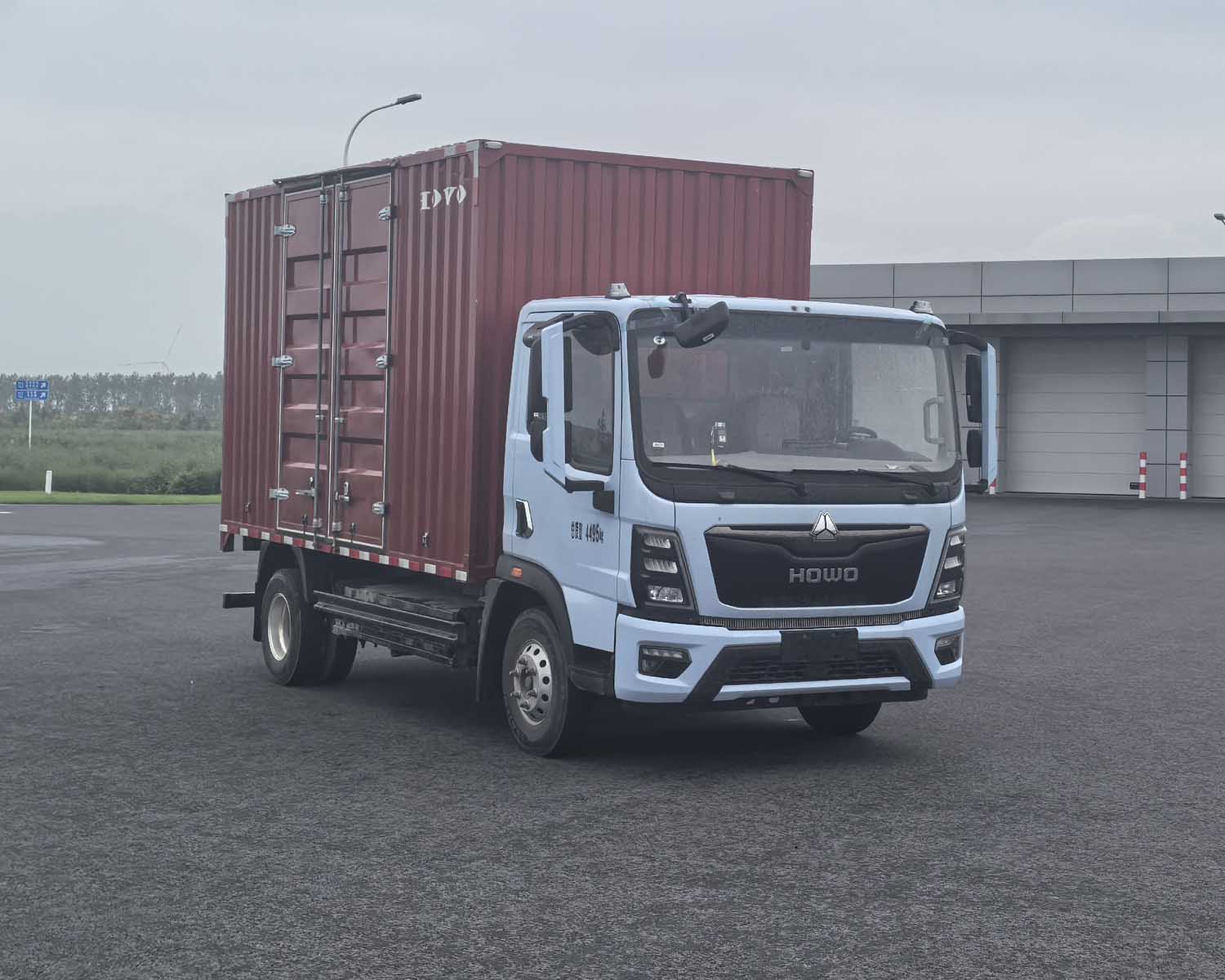 豪沃牌ZZ5047XXYV3515Z145BEVU純電動廂式貨車公告圖片