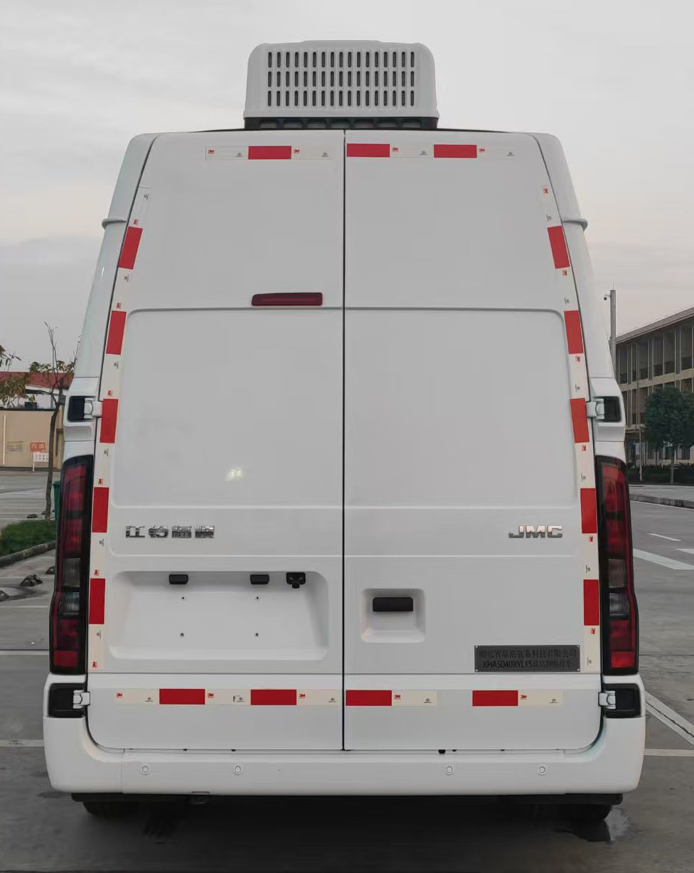 顯浩牌XHA5040XYL15醫(yī)療車公告圖片