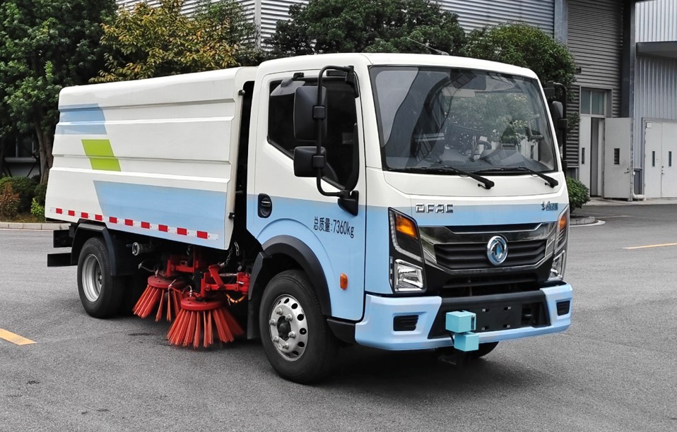 中植汽車牌CDL5071TSLDFBEV純電動掃路車公告圖片