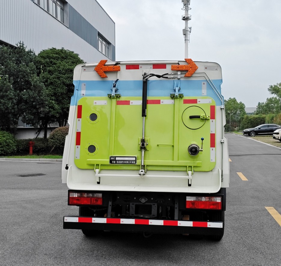 中植汽車牌CDL5071TSLDFBEV純電動掃路車公告圖片