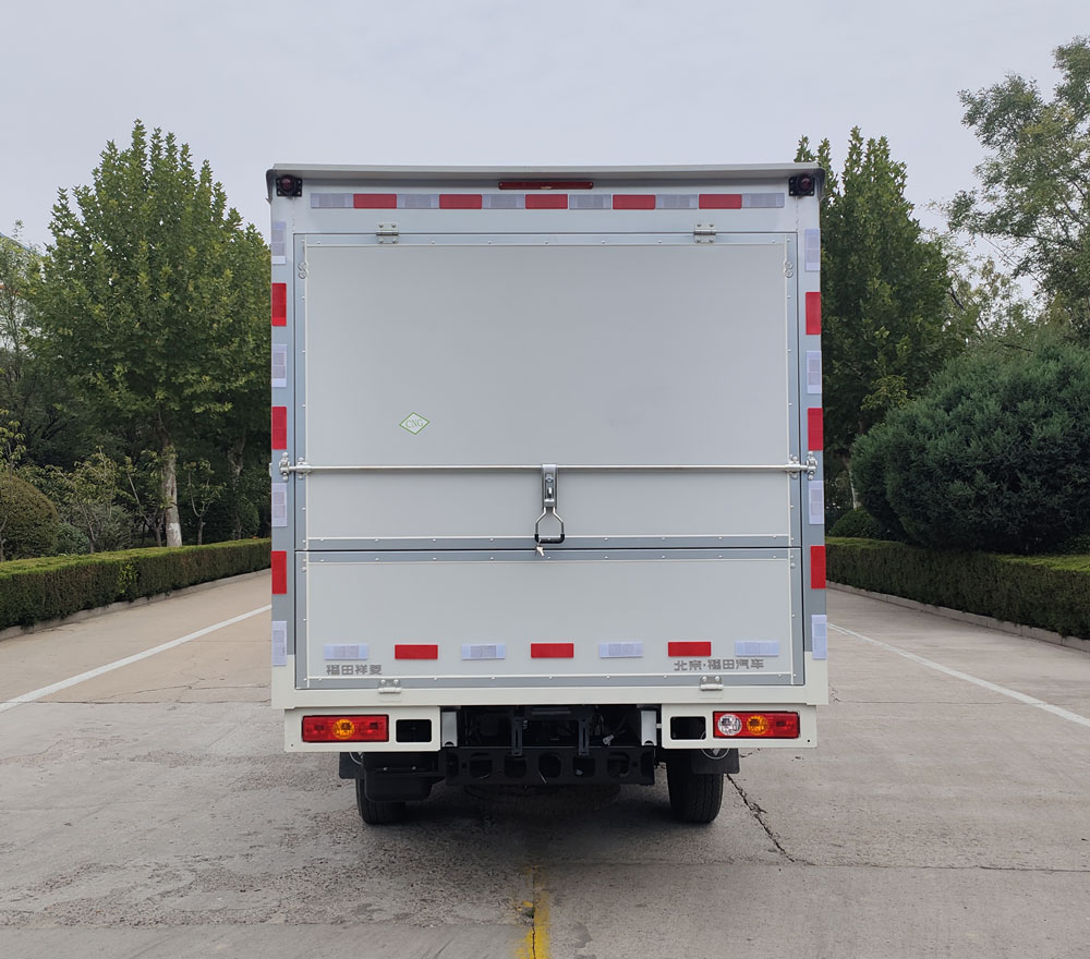 福田牌BJ5030XYK5JC7-88翼開啟廂式貨車公告圖片