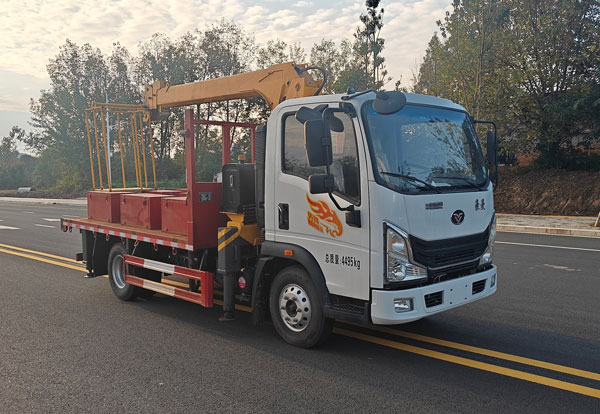 江匯威牌JWD5041XJXZZ6抽油機(jī)檢修車公告圖片