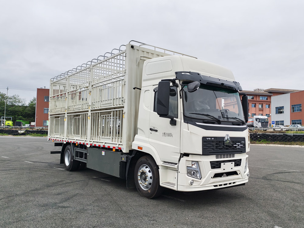 豪沃牌ZZ5184CCQK5017Z1BEV純電動(dòng)畜禽運(yùn)輸車(chē)公告圖片