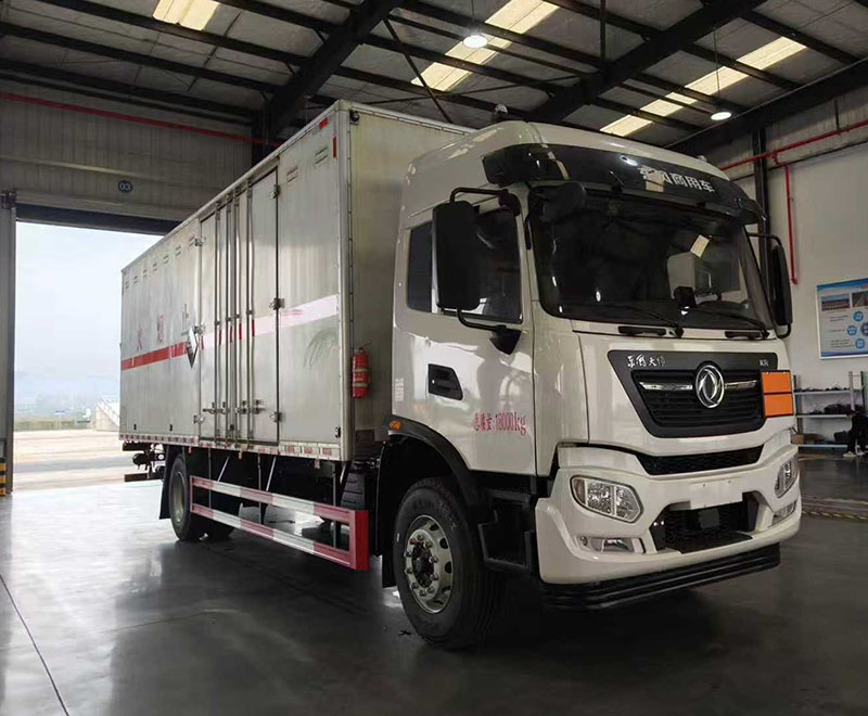 程力牌CL5188XFW6BXW腐蝕性物品廂式運(yùn)輸車公告圖片