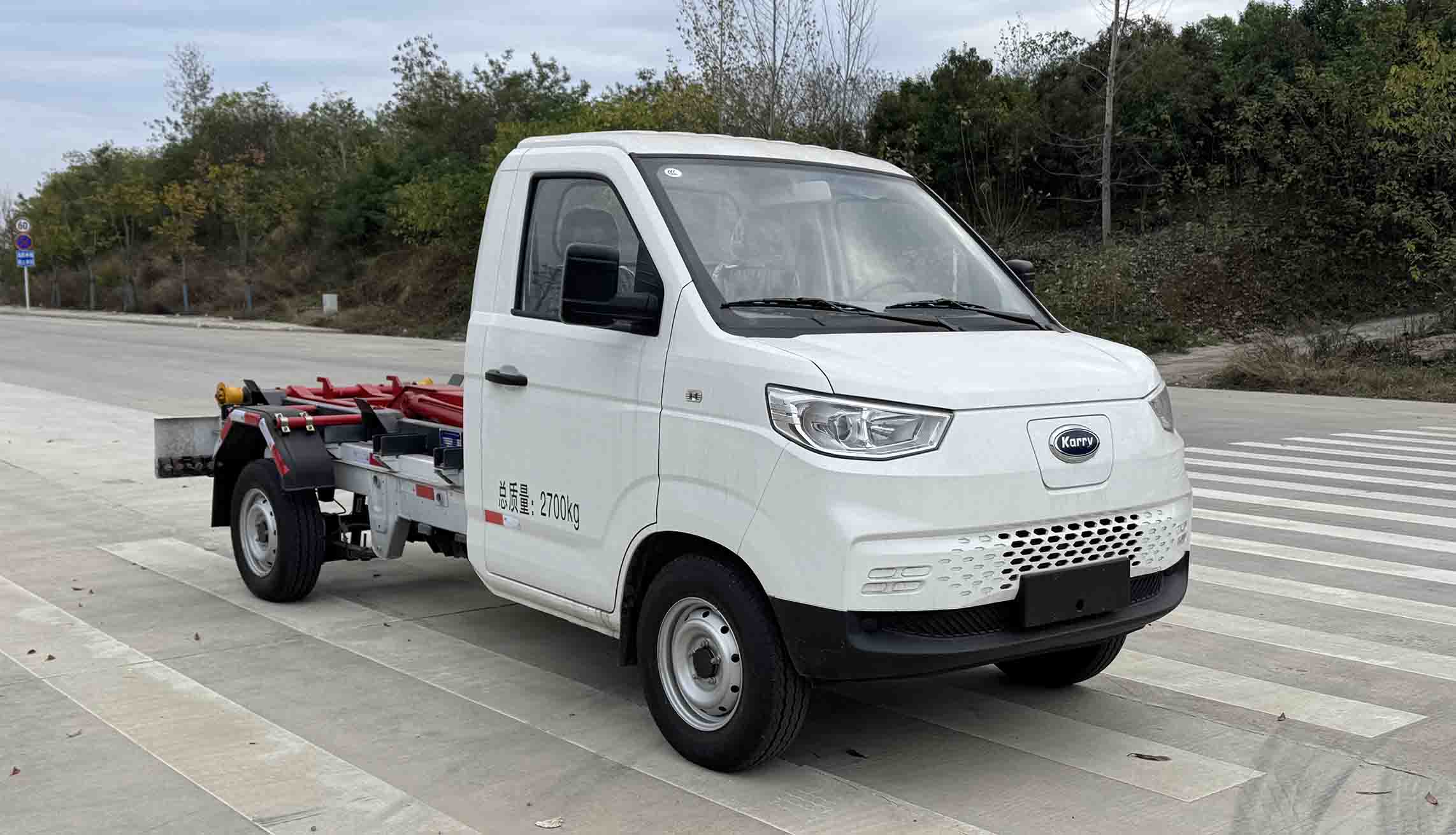 凱力風(fēng)牌KLF5033ZXXBEV純電動車廂可卸式垃圾車公告圖片