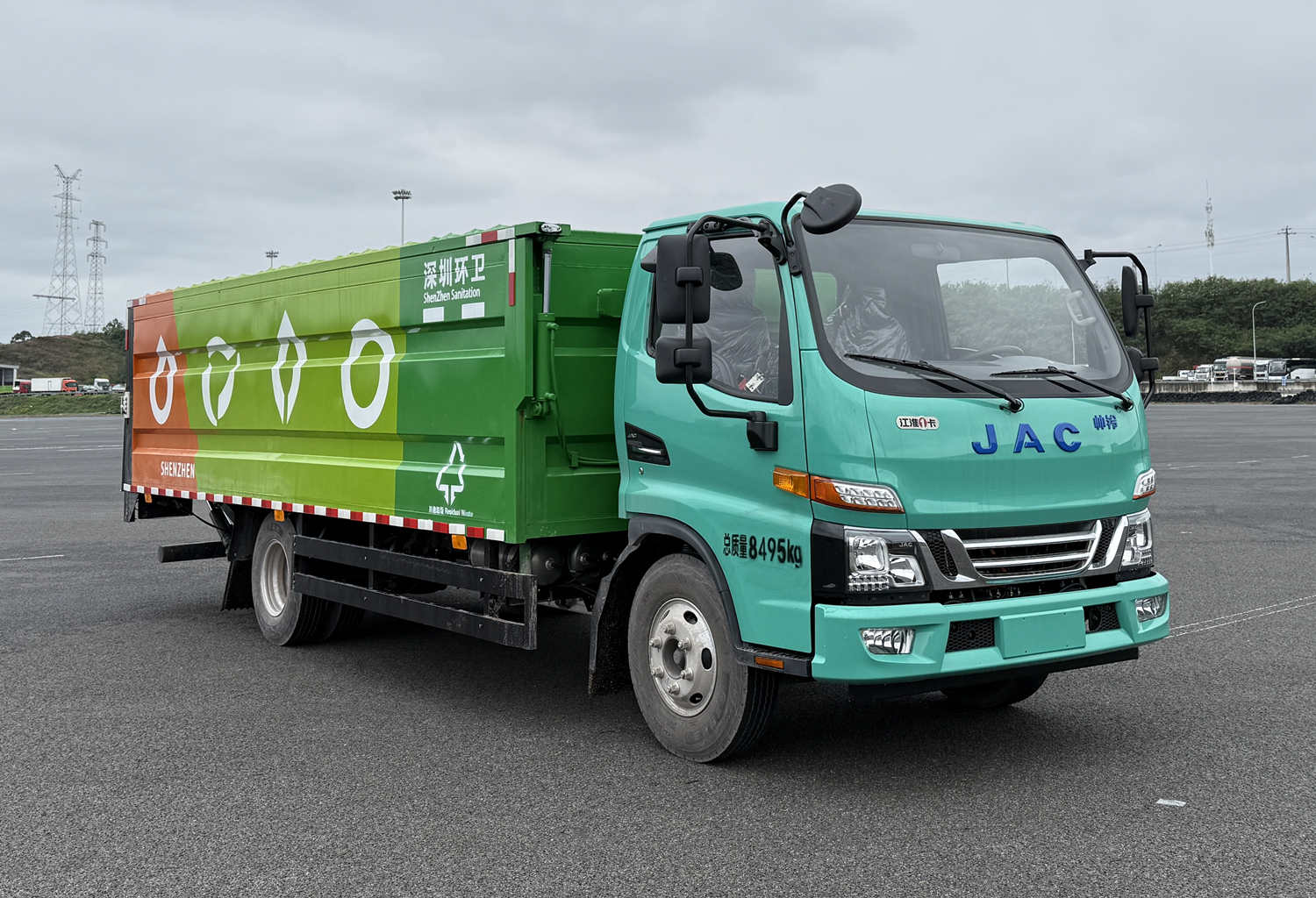 江淮牌HFC5082XTYP3EV1N純電動密閉式桶裝垃圾車公告圖片