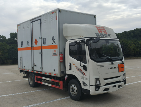襄鑫鼎牌XDV5041XQYJ6爆破器材運(yùn)輸車公告圖片