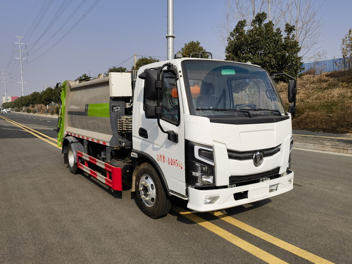 昱曦牌CHN5041ZYSFDBEVWL純電動(dòng)壓縮式垃圾車公告圖片