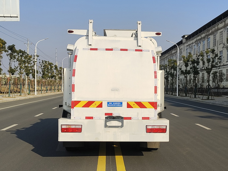柯銘牌WYW5122TCAFDBEV純電動餐廚垃圾車公告圖片