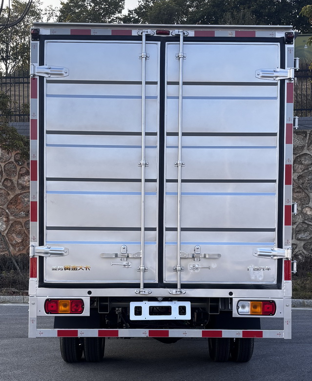 菱勢牌GXA5031XXYBEVK3純電動廂式貨車公告圖片