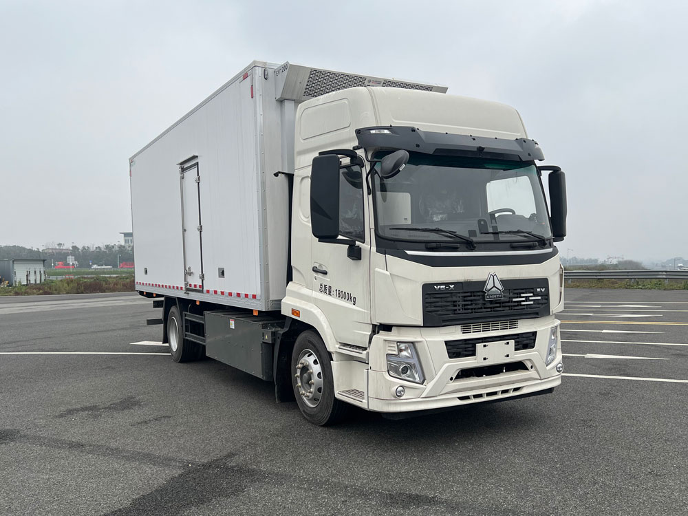 豪沃牌ZZ5184XLCK5017Z1BEV純電動冷藏車公告圖片