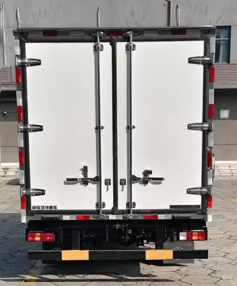東風(fēng)牌DFA5040XLC2BEVE純電動(dòng)冷藏車公告圖片