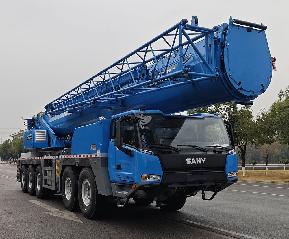 三一牌SYM5540JQZ300CHEV插電式混合動力汽車起重機(jī)公告圖片
