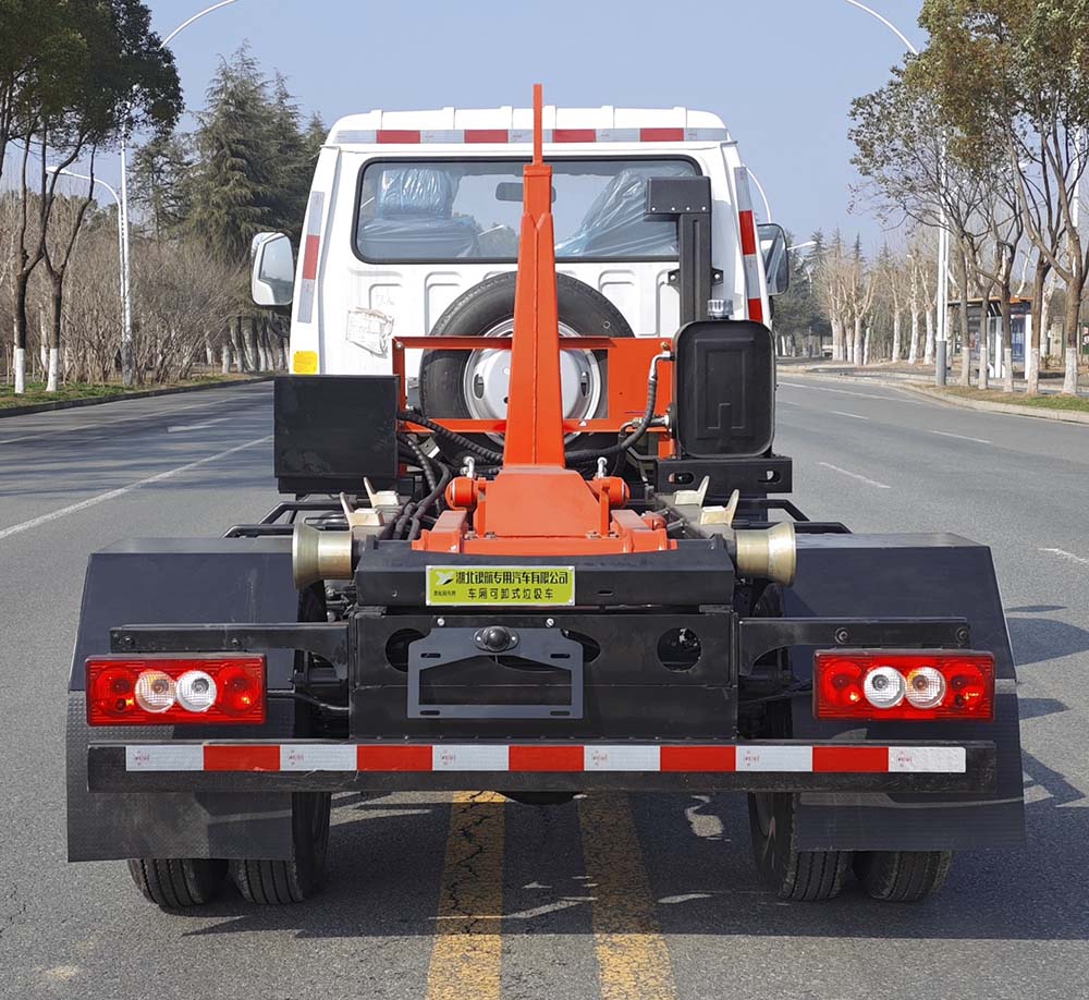 澳航同舟牌AYH5045ZXXBJ6車廂可卸式垃圾車公告圖片