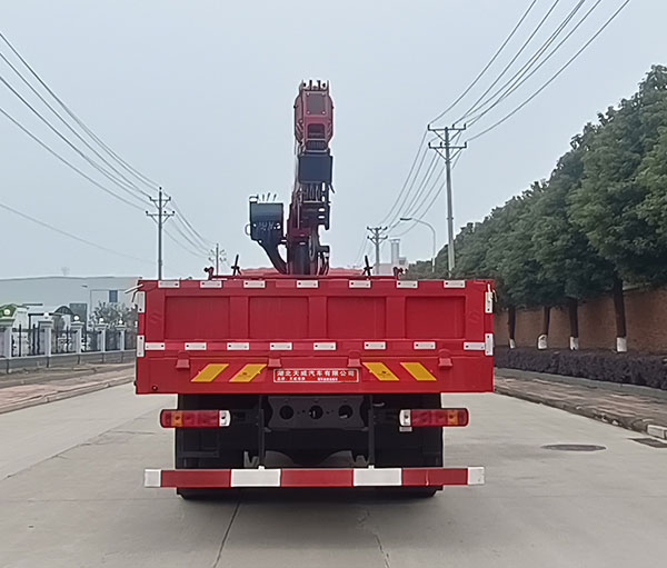 天威緣牌TWY5180JSQC6隨車起重運(yùn)輸車公告圖片