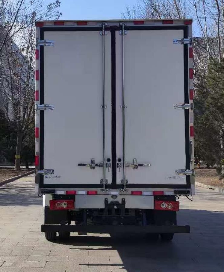福田牌BJ5048XLCPHEV3插电式混合动力冷藏车公告图片