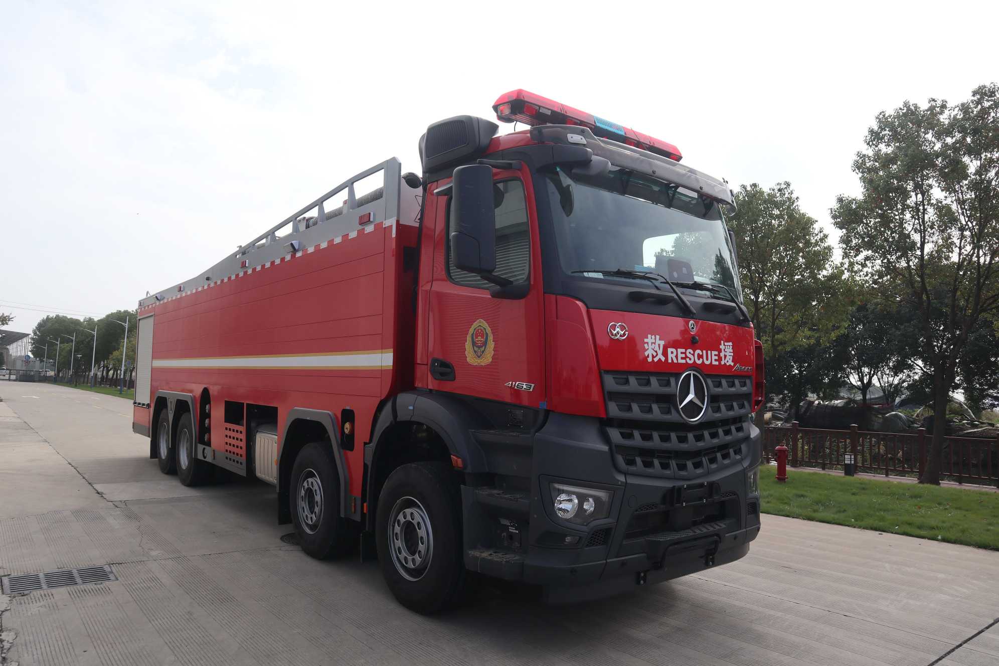 WHG5420GXFPM240/B6A型泡沫消防车图片