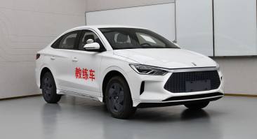 纯电动教练车