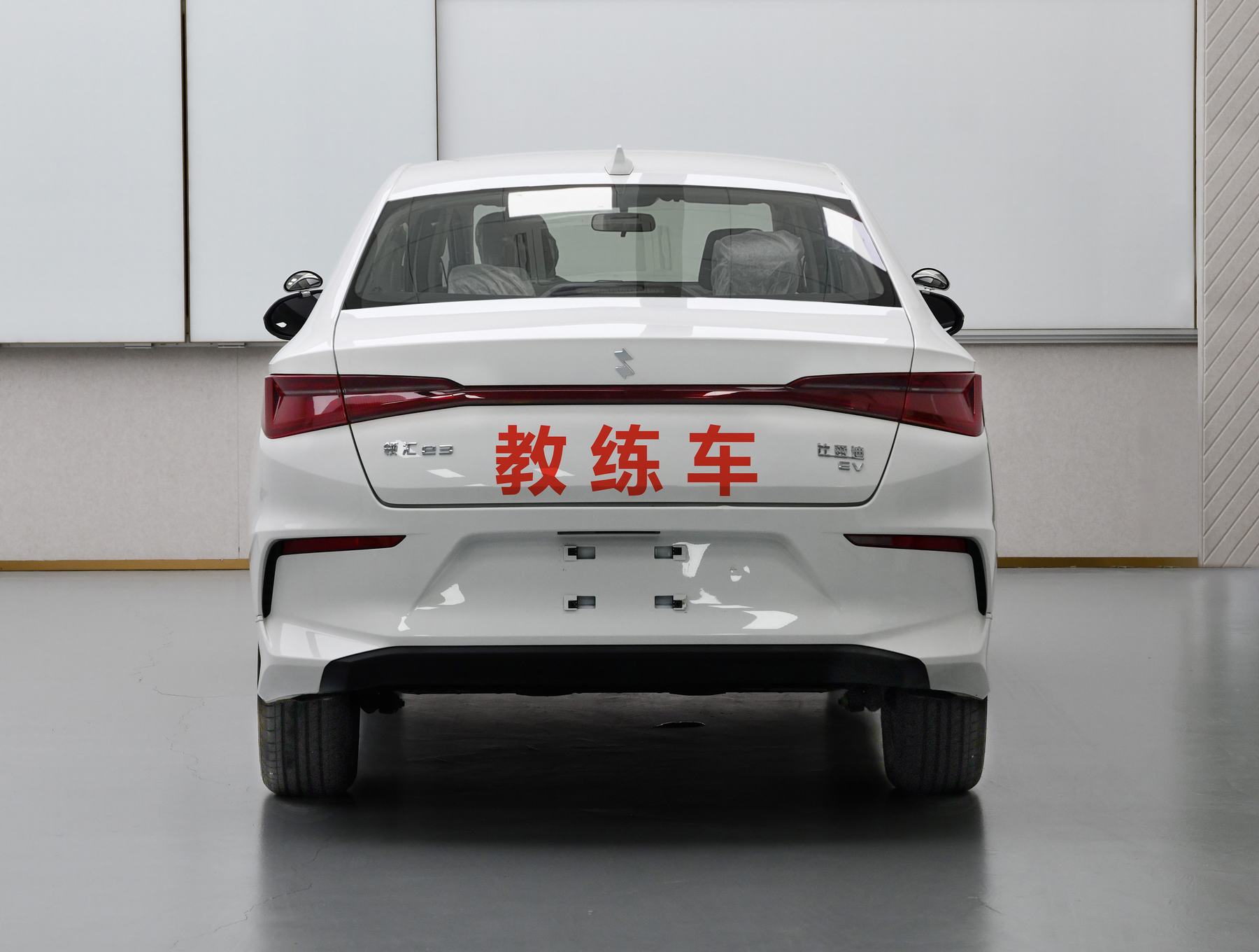 领汇牌QCJ5022XLHBEVA1纯电动教练车公告图片
