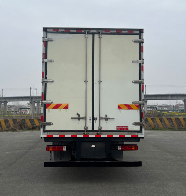 布隆牌LLL5182XLCBJ6冷藏车公告图片