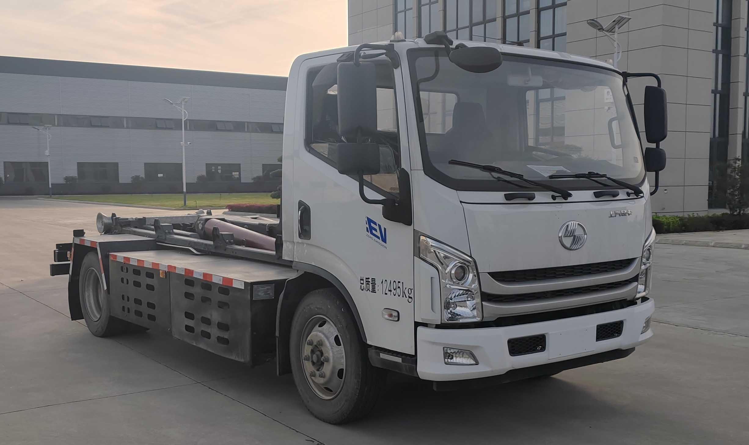SPV5121ZXXBEVSH纯电动车厢可卸式垃圾车