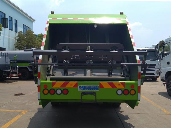 程力威牌CLW5182ZYSD6壓縮式垃圾車公告圖片