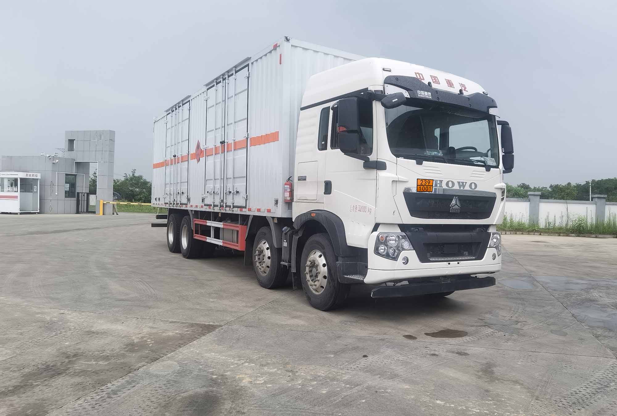 華威馳樂(lè)牌SGZ5320XRQZZ6T5易燃?xì)怏w廂式運(yùn)輸車公告圖片