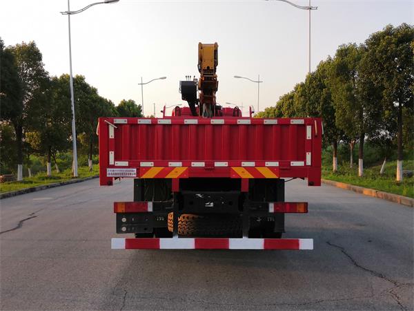 東風牌DFZ5258JSQSZ6D1隨車起重運輸車公告圖片