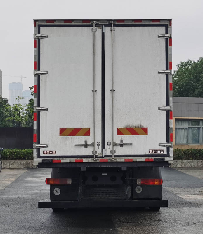 解放牌CA5320XLCP25K2L7T4E6A80冷藏車(chē)公告圖片