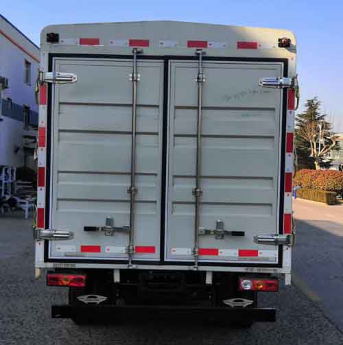 福田牌BJ5045CCY9PB7-23倉(cāng)柵式運(yùn)輸車(chē)公告圖片