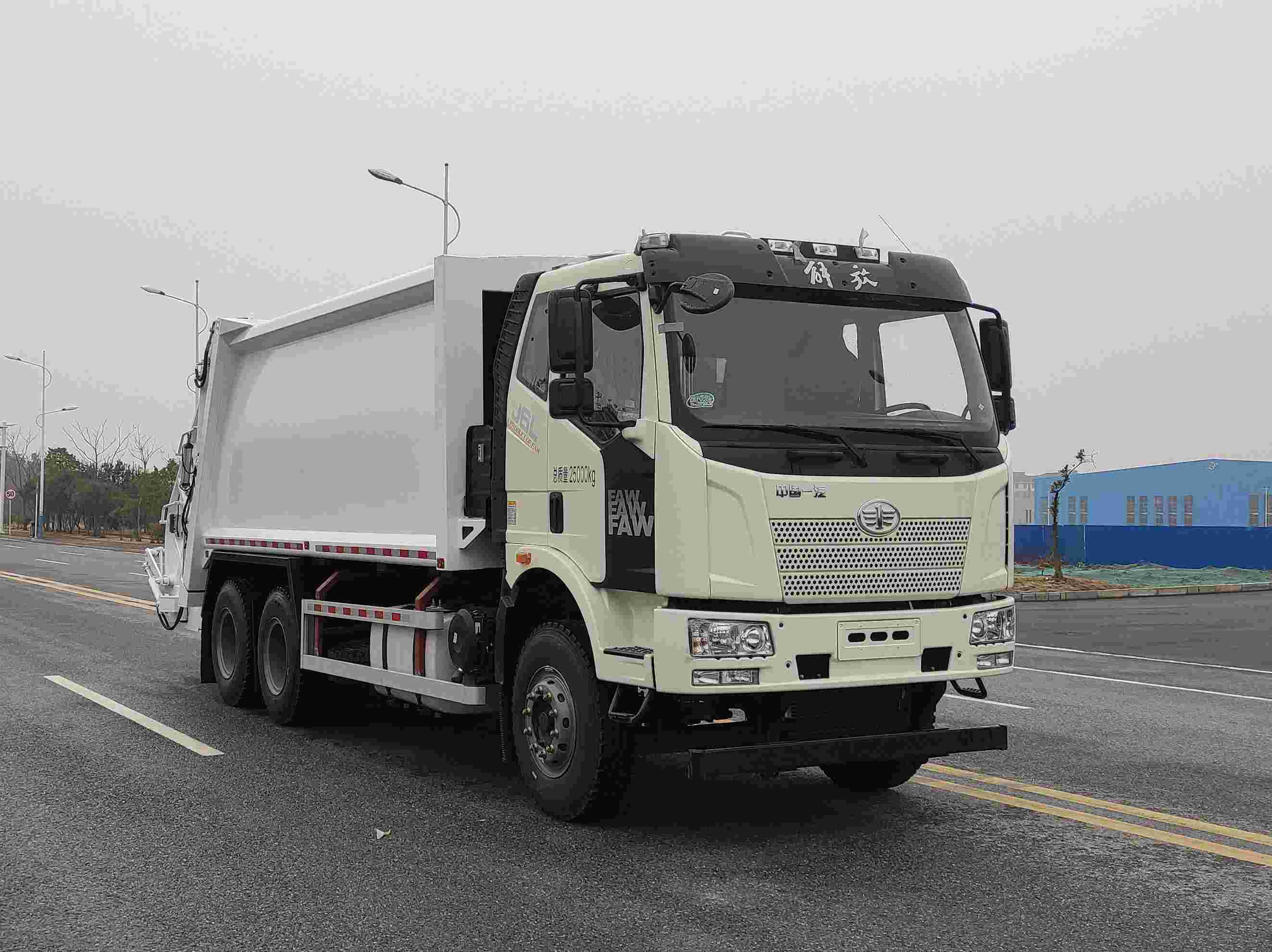 中國中車牌TEG5250ZYS6JF1D壓縮式垃圾車公告圖片