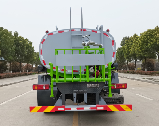 旺龍威牌WLW5181GQXD6護(hù)欄清洗車公告圖片