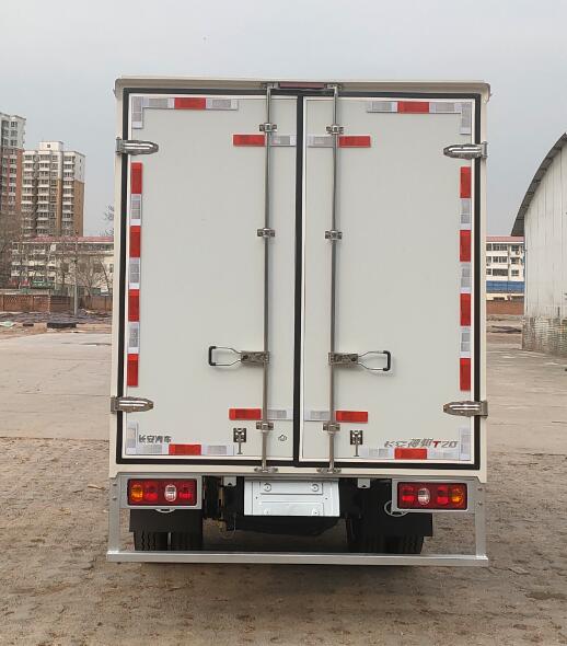 長(zhǎng)安牌SC5031XXYSCBE6廂式運(yùn)輸車公告圖片