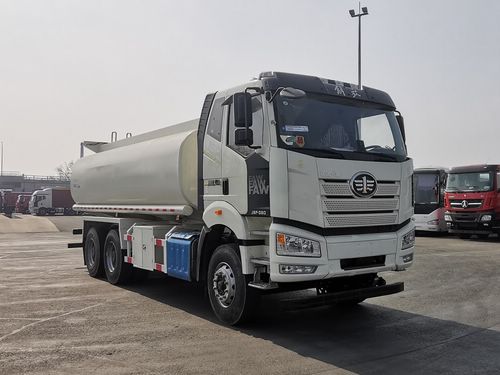 解放牌CA5260GPGP66K2L3T1E6普通液體運輸車公告圖片