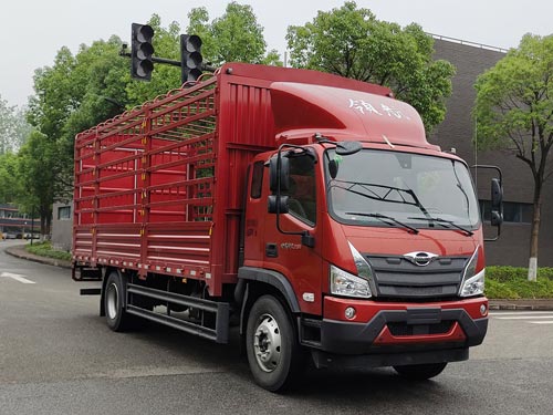 福田牌BJ5184CCYLPFK-11倉(cāng)柵式運(yùn)輸車公告圖片