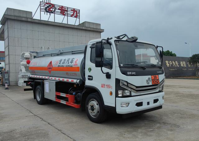 專力牌ZLC5125GJYEC6加油車公告圖片