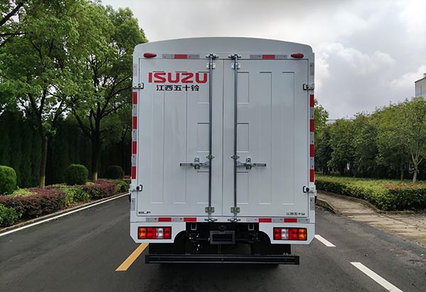 江西五十鈴牌JXW5040CCYCSJB2倉(cāng)柵式運(yùn)輸車公告圖片