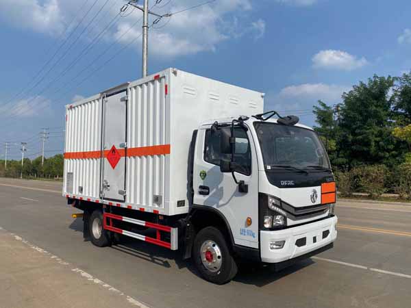 楚勝牌CSC5095XRQ6易燃?xì)怏w廂式運(yùn)輸車(chē)公告圖片