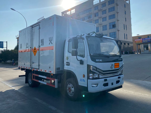 楚勝牌CSC5095XQY6爆破器材運輸車公告圖片